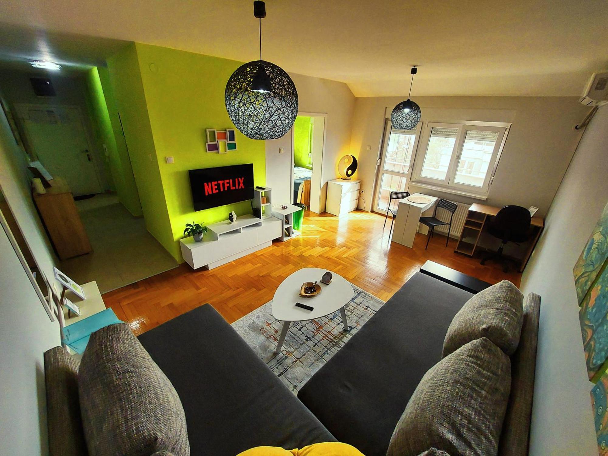 Xo Apartman Sremska Mitrovica Exterior foto